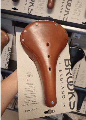 Brooks B17 Honey Leather Saddle